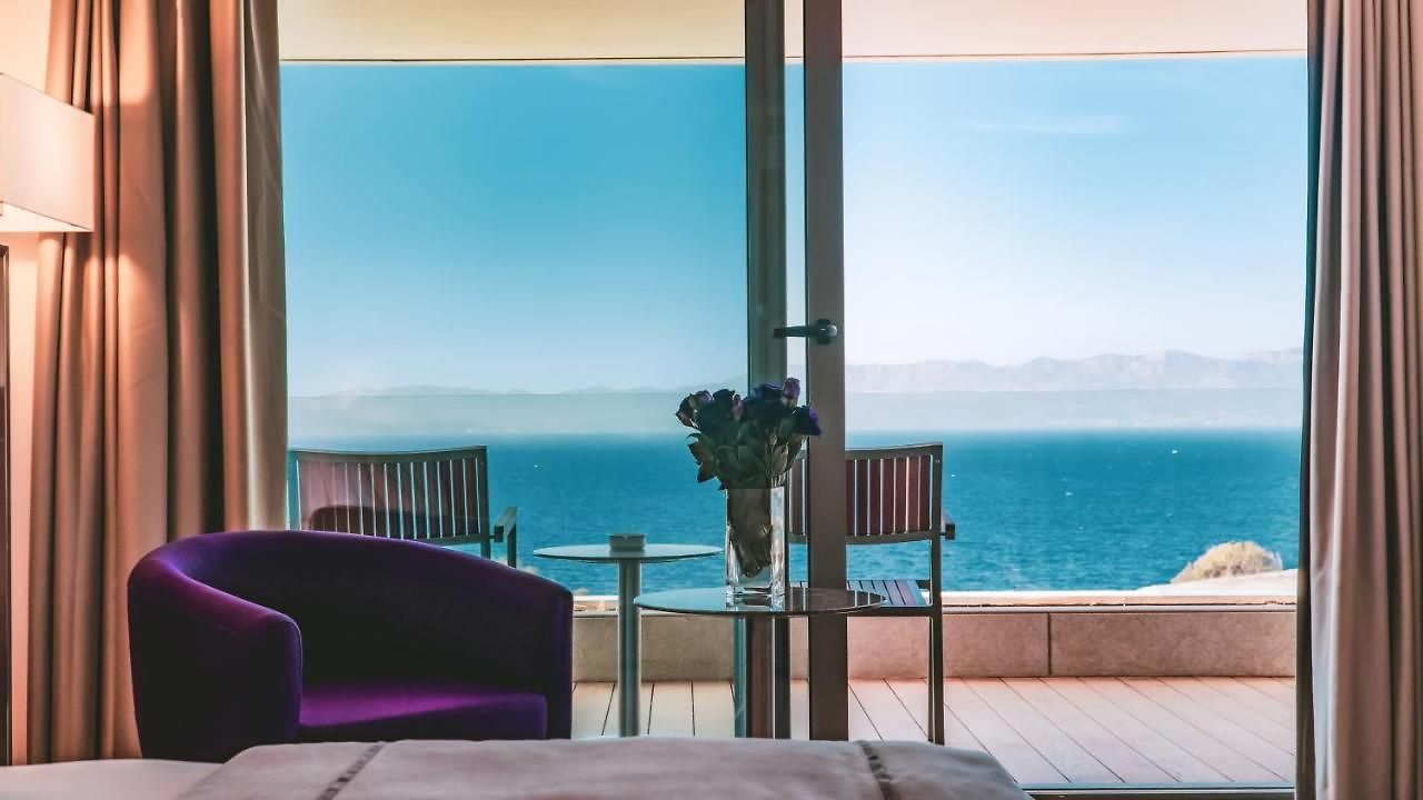 Deluxe Room Seaview With Balcony 1