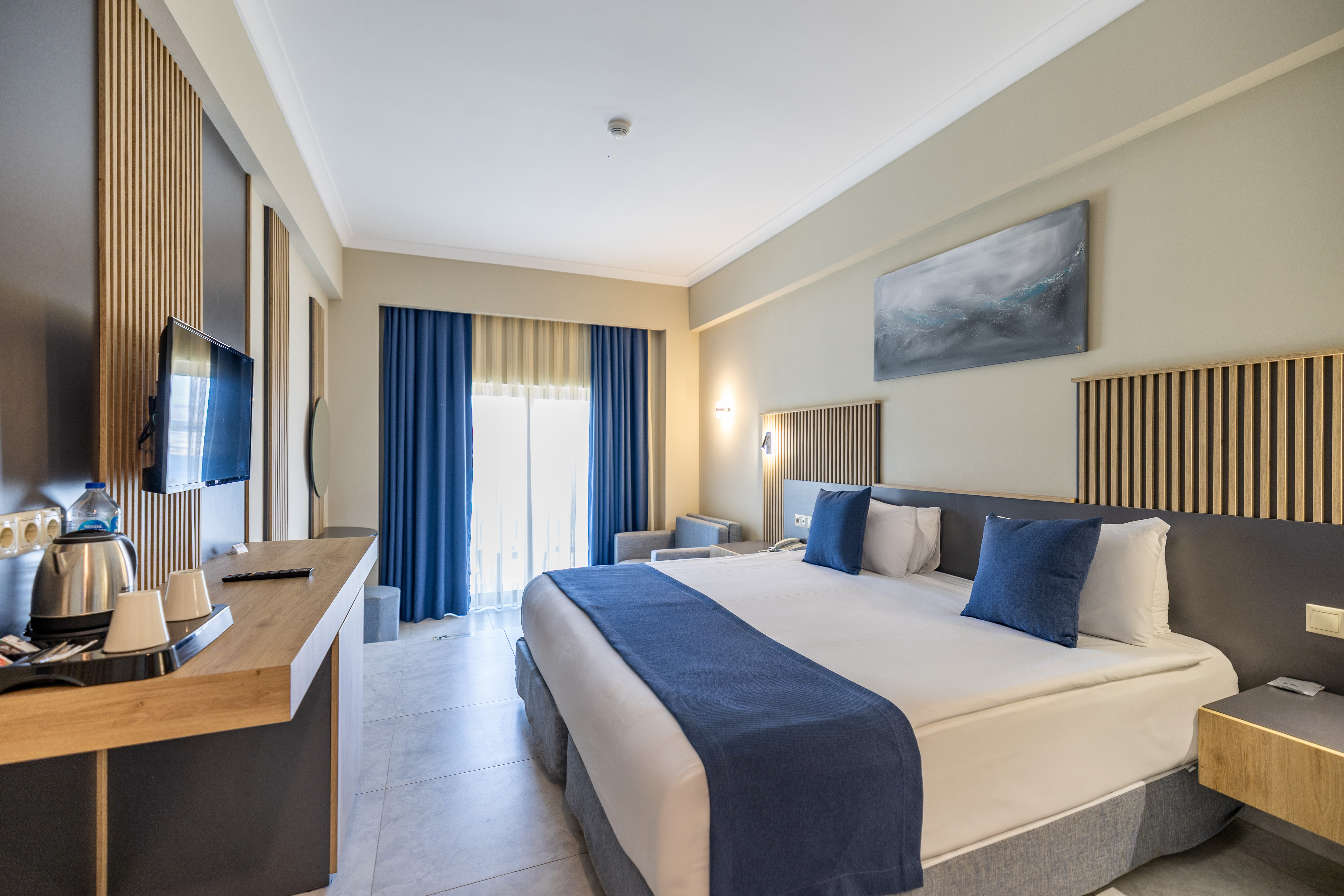 Main Building Superior Suit With Jakuzzi 3