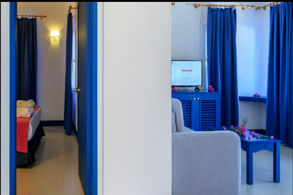 Club Family Room 2