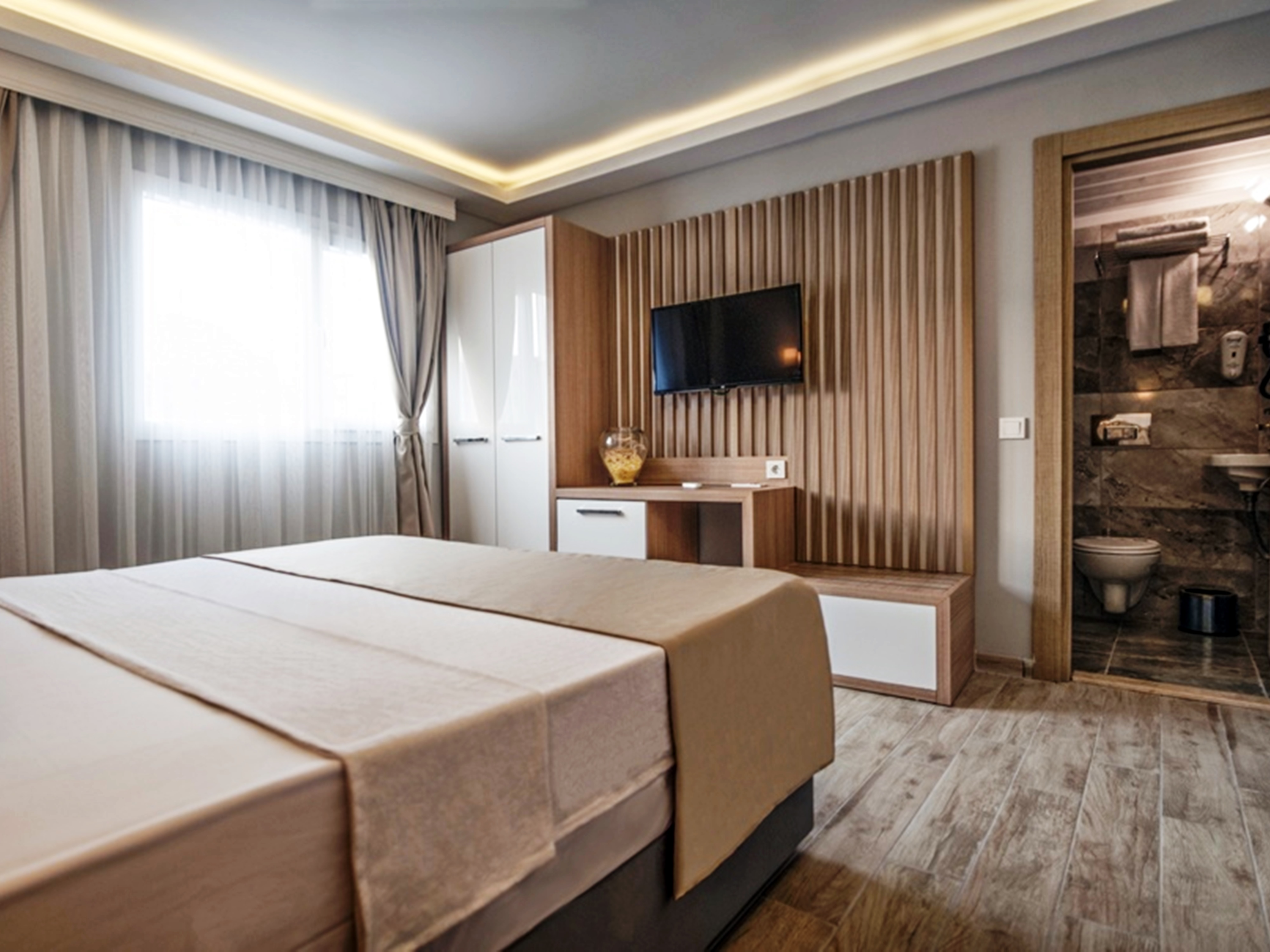 Superior Room 2