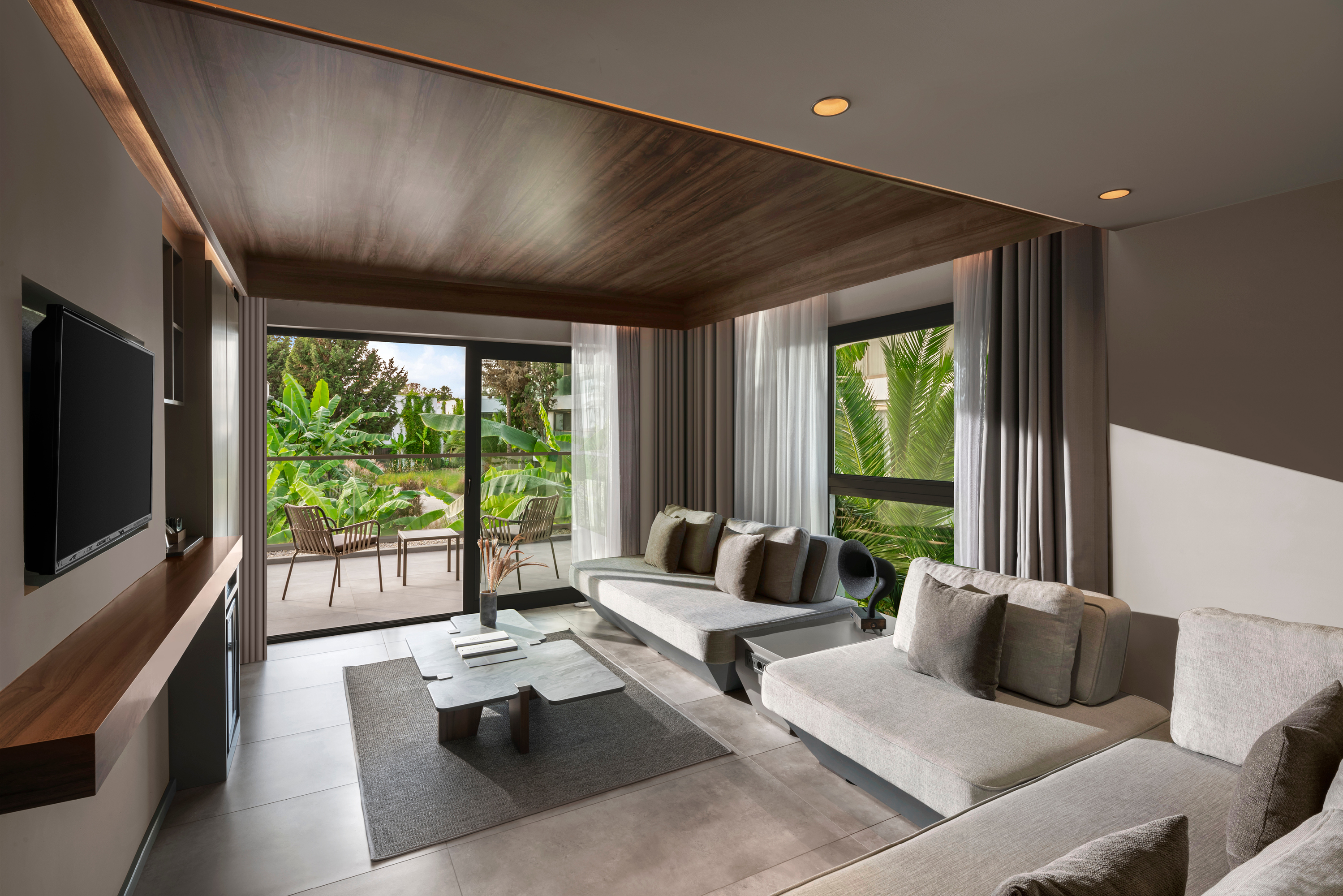 Family Suite 1
