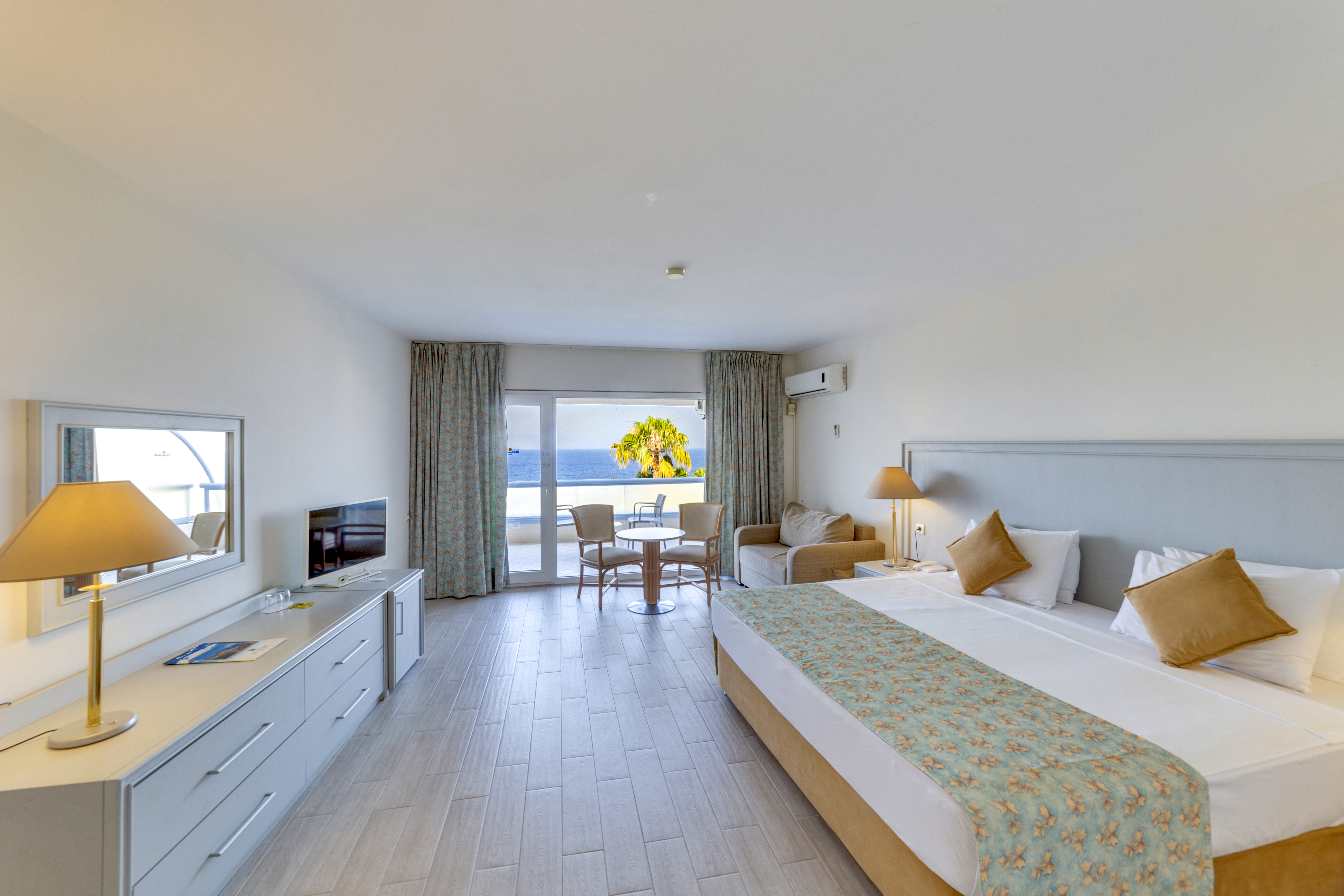 Standard Room Seaview Balcony Or Terrace 2