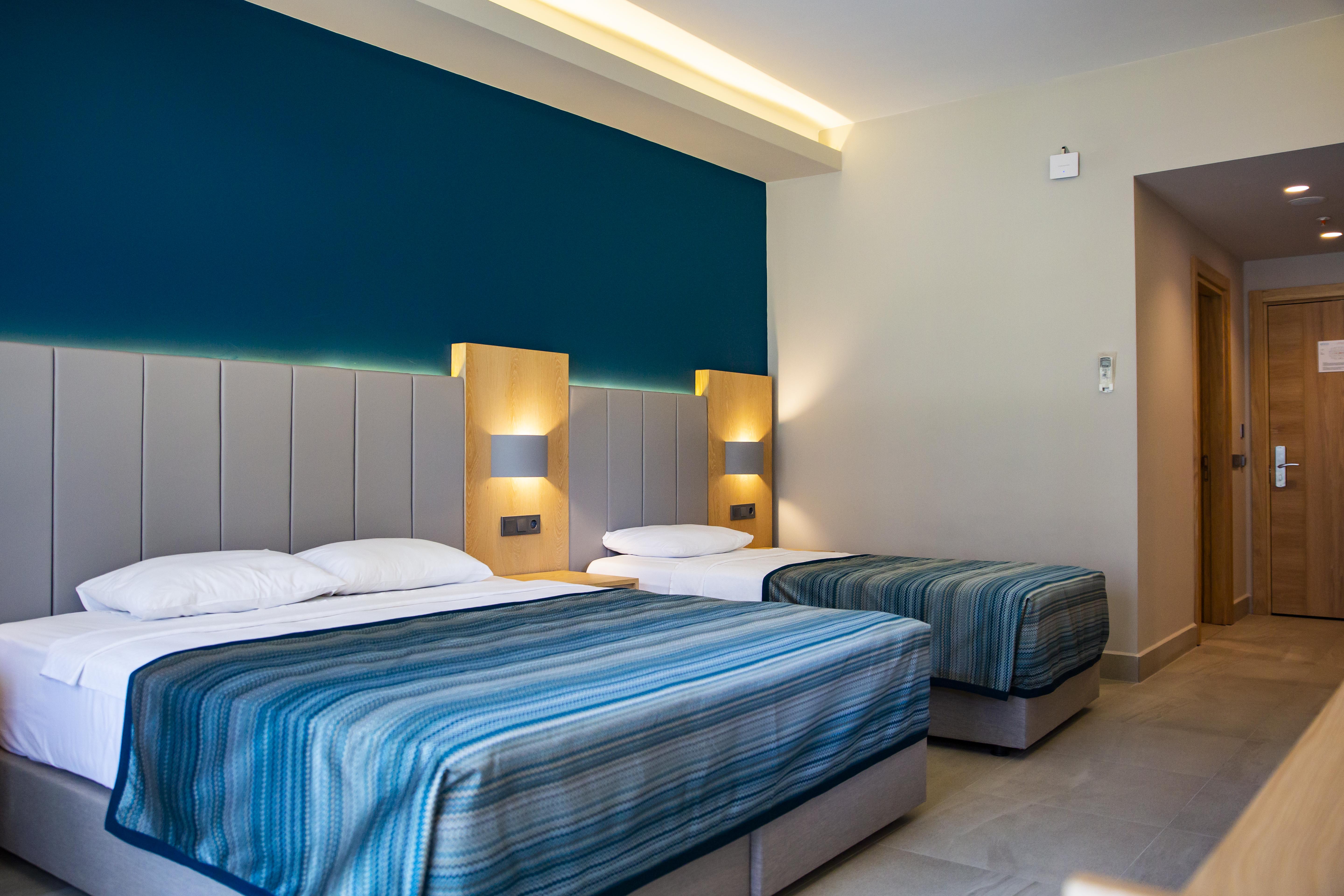 Superior Room Land View With Balcony 1