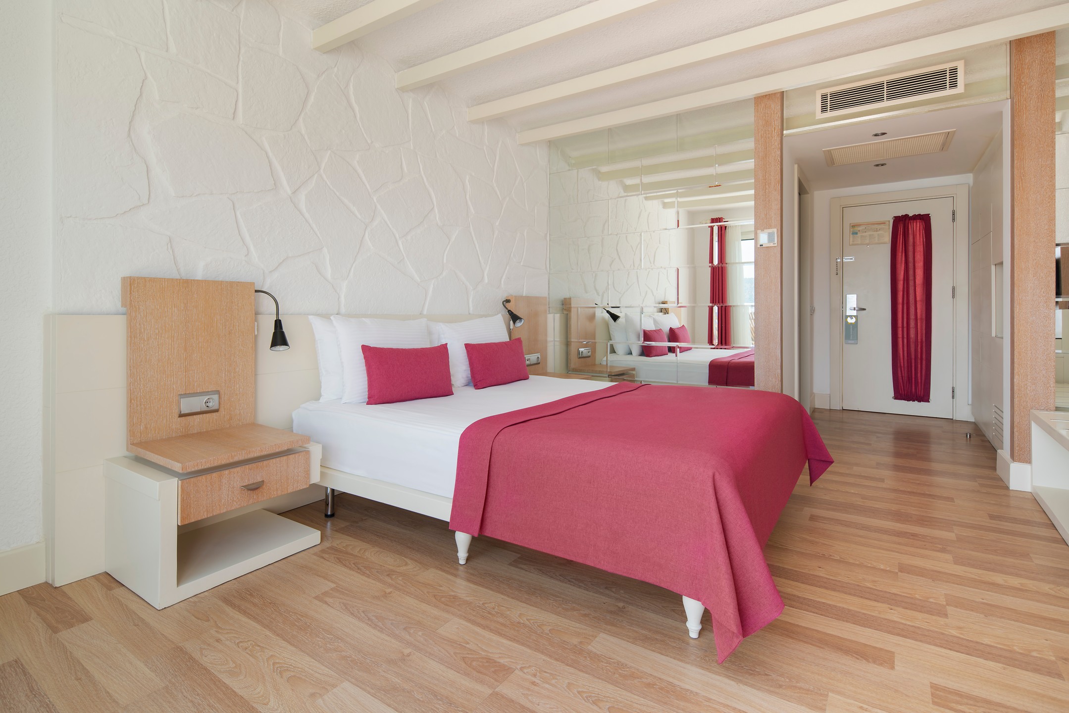 Standard Double or Twin Room Landview With Balcony for Sole Use 1