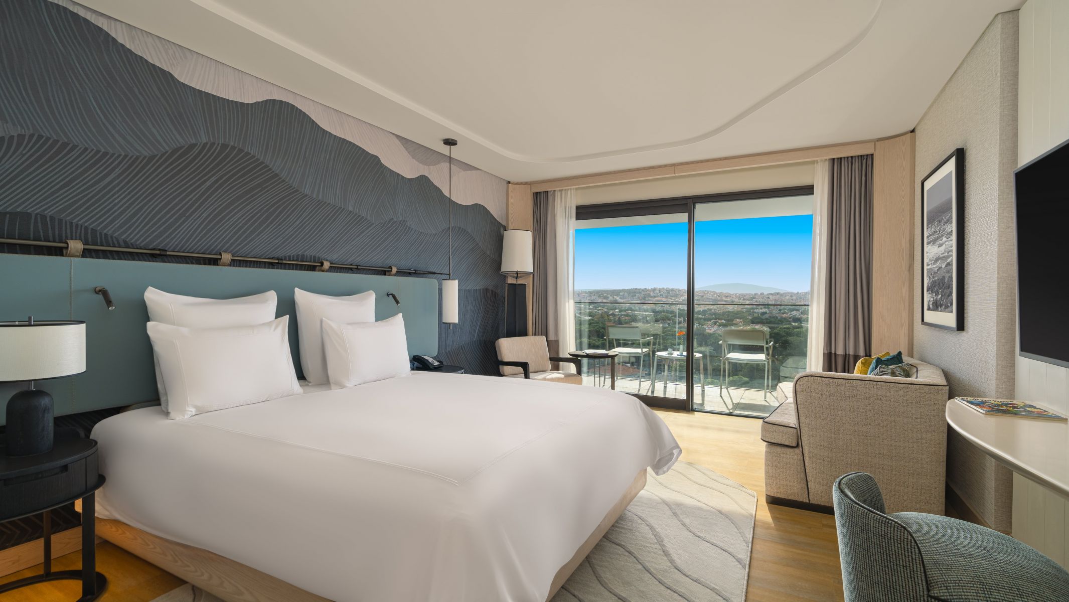 Family Suite City View 1