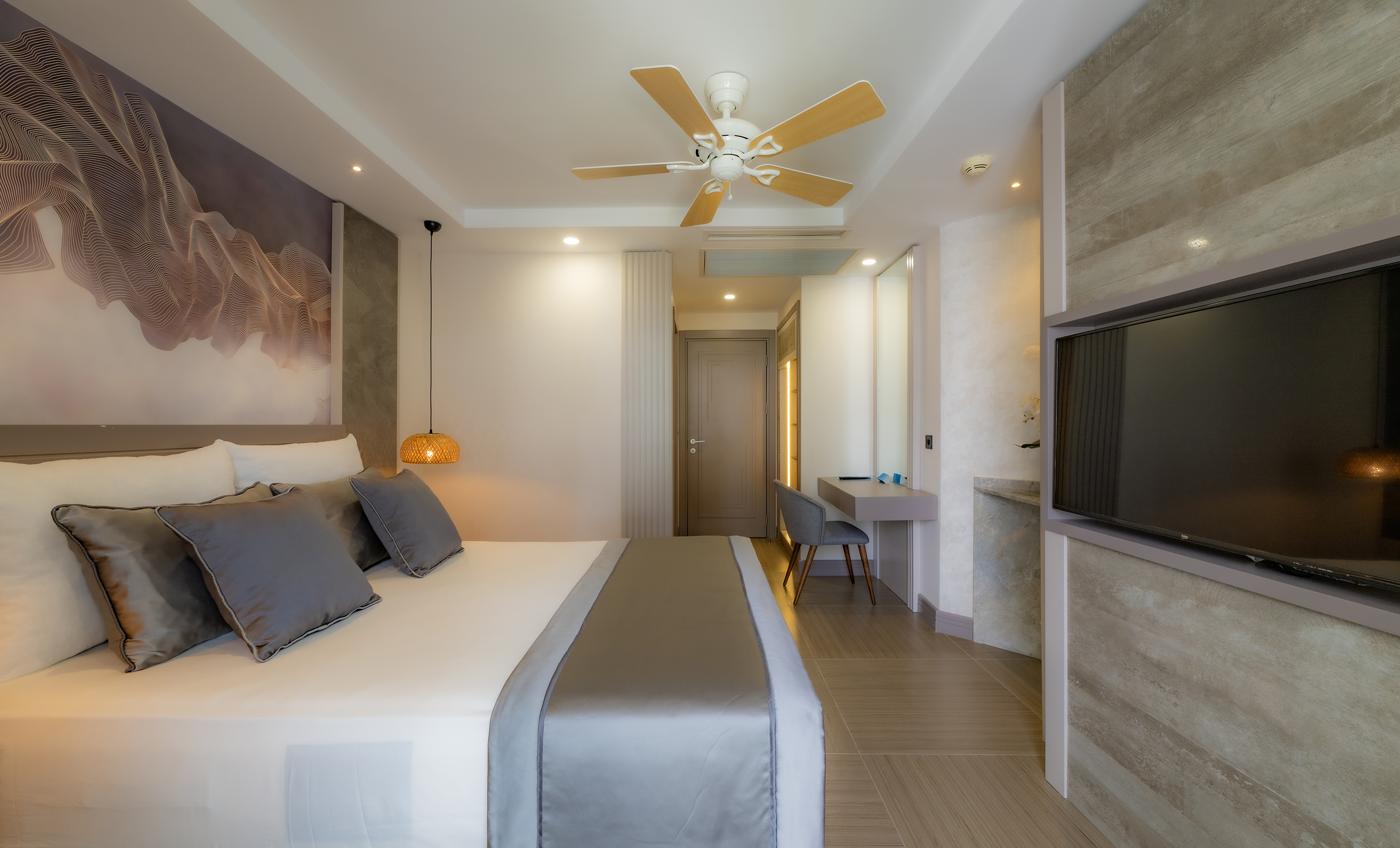 Senior Suite Room 1