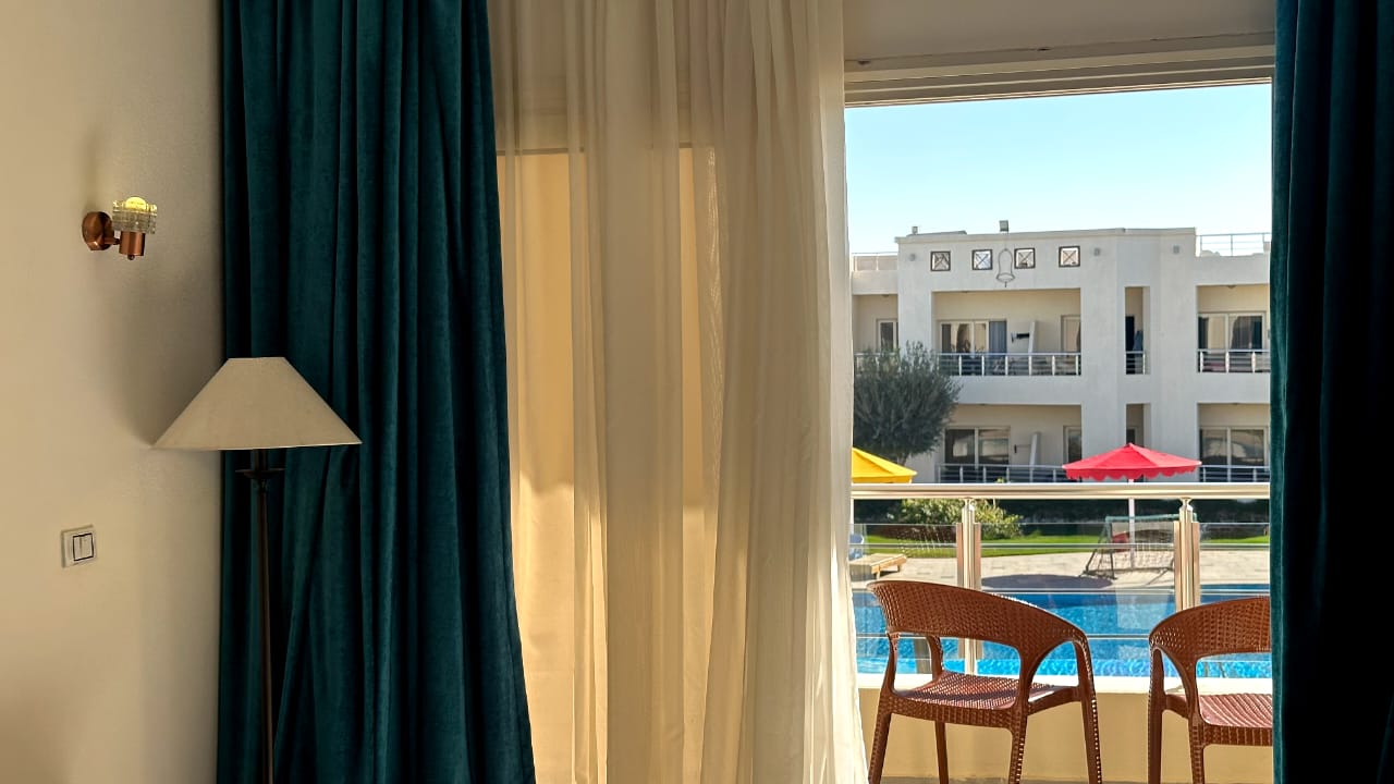 Junior Suite Pool View Or Side Sea View 1