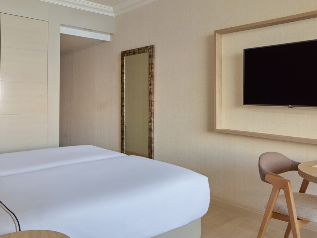 Double Melia Balcony Or Terrace 2