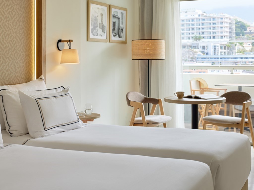 Double Melia Mountain View  Balcony Or Terrace 2