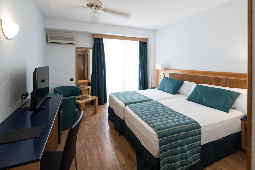 Double room with balcony 3