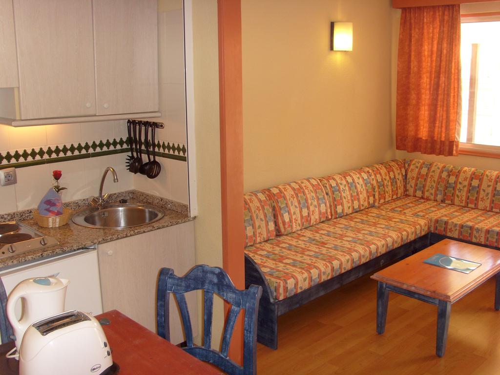 1 Bedroom Comfort Apartment With Balcony 1