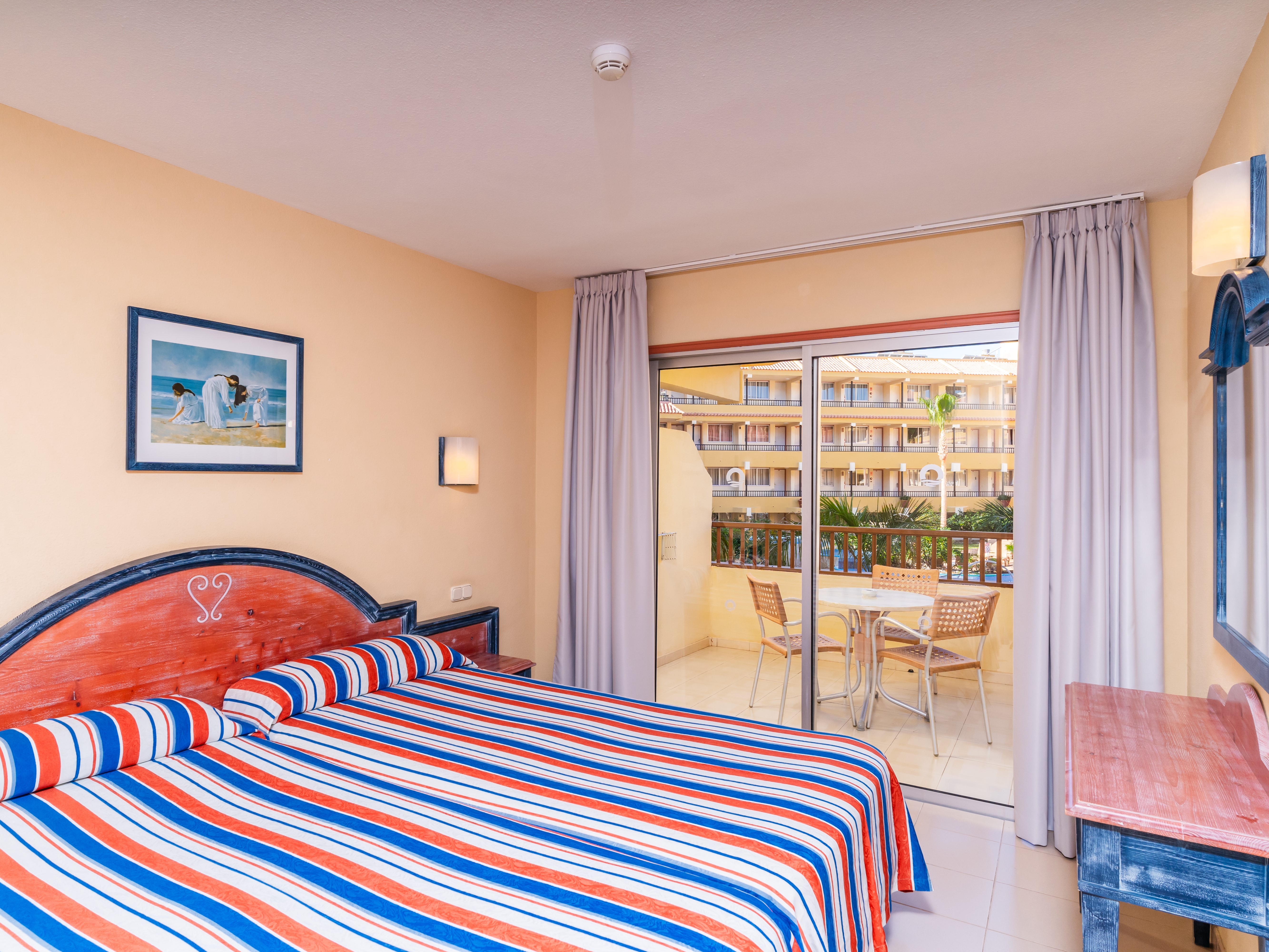 1 Bedroom Comfort Apartment With Balcony 2