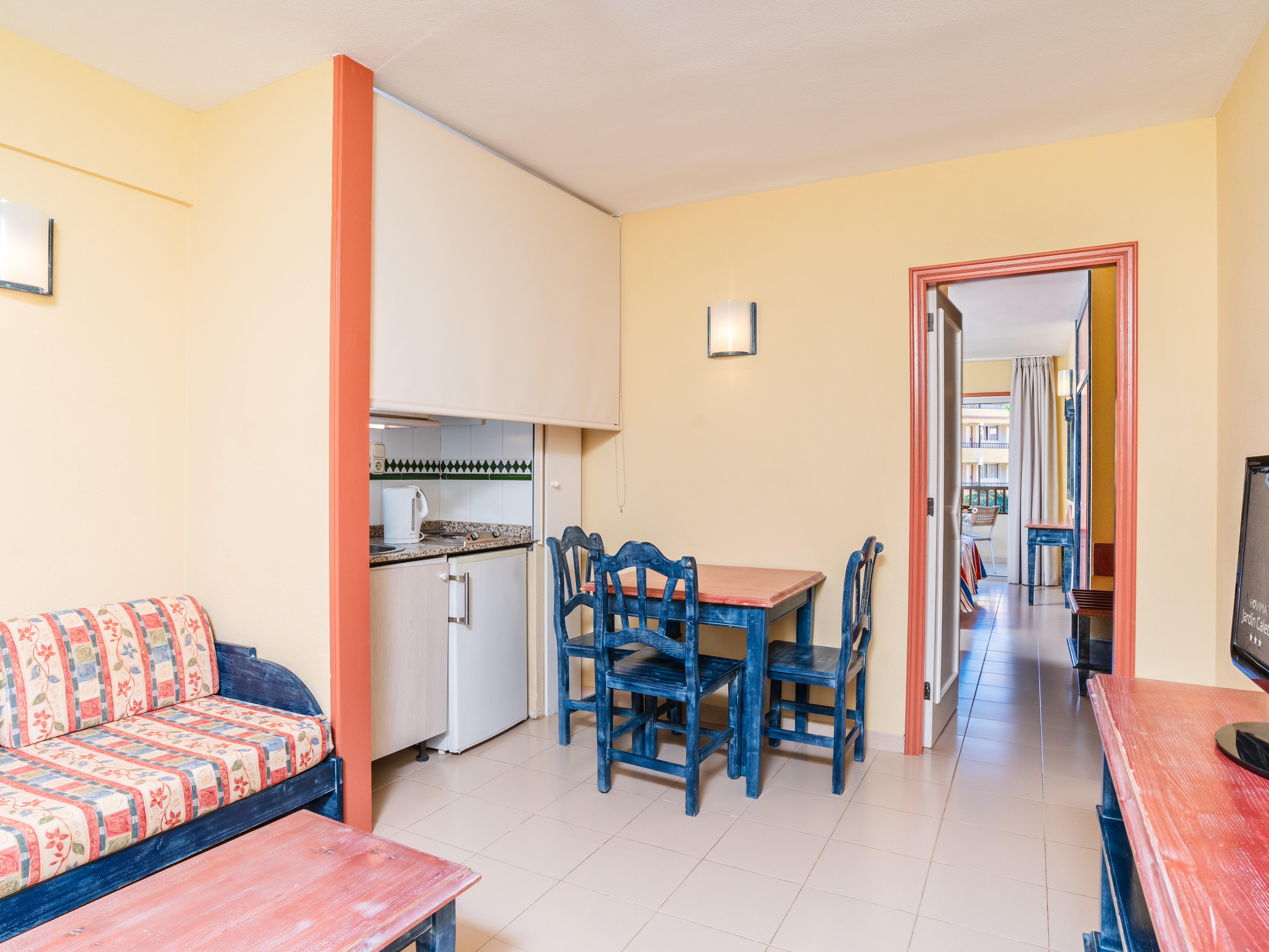1 Bedroom Comfort Apartment With Balcony 3