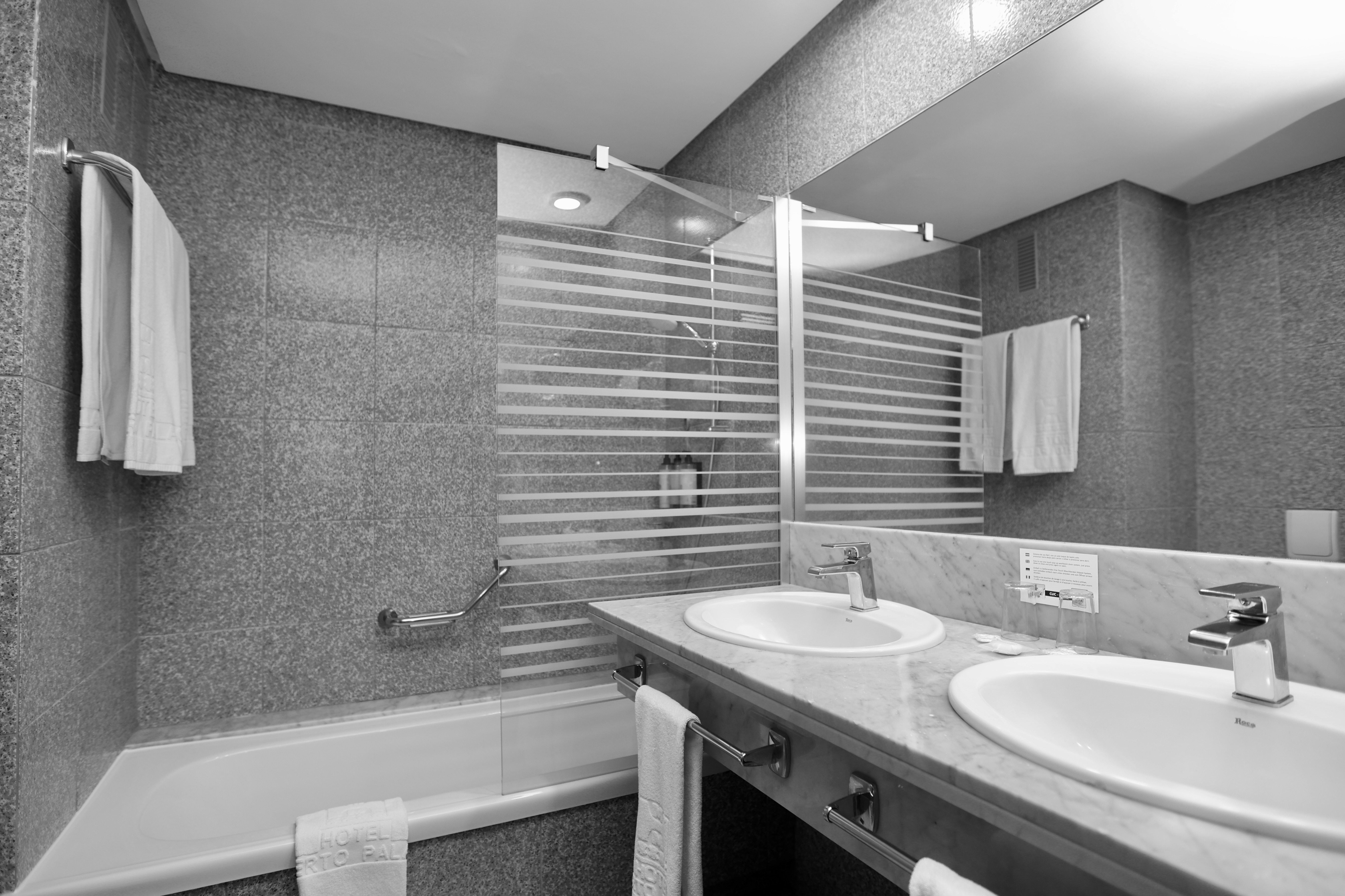 Double Standard Room Pool View With Balcony Or Terrace 4