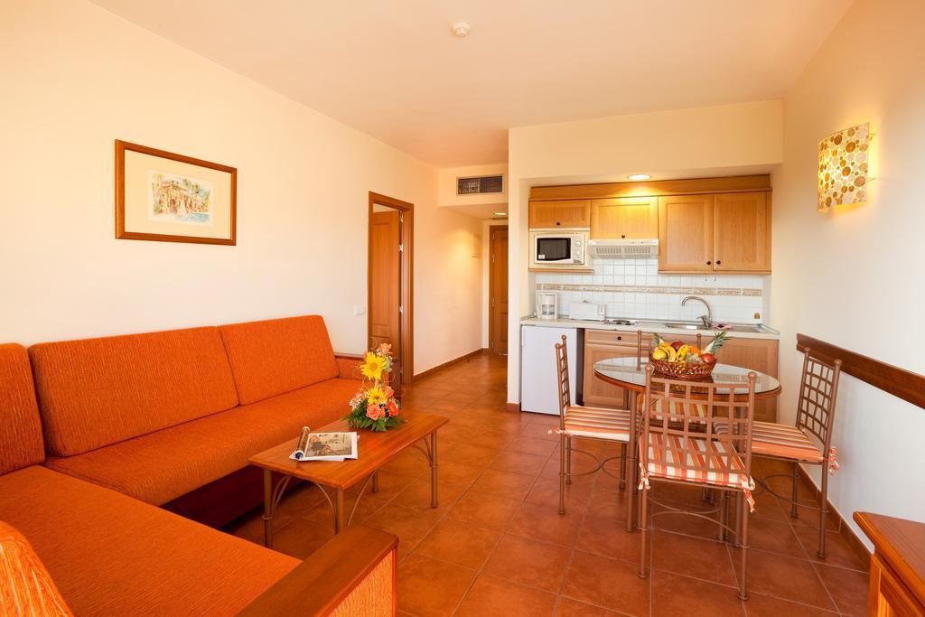 Villa 2 Bedrooms 1