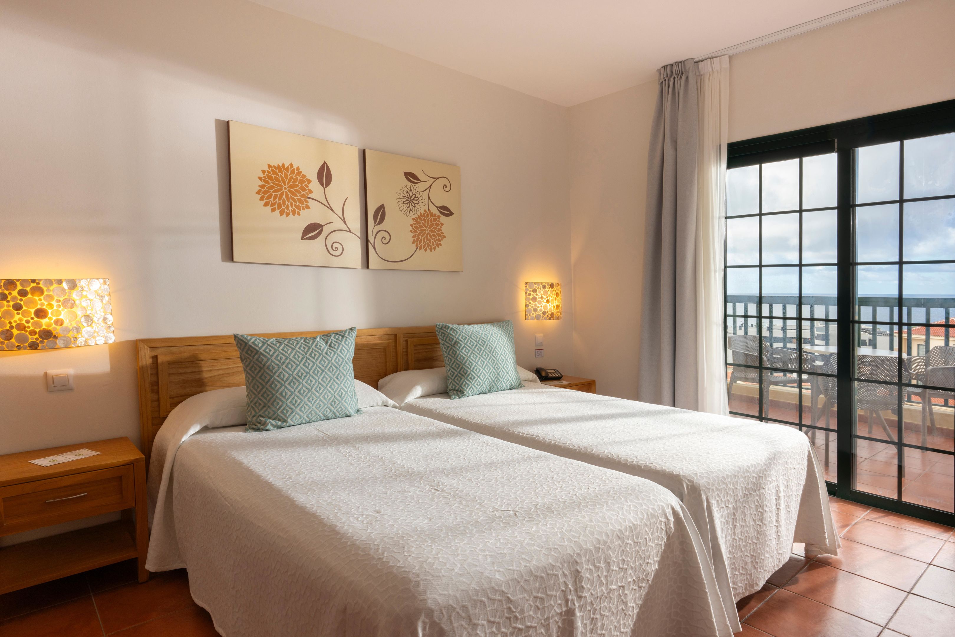 Apartment Interconnected 1 Bedroom With Balcony 2