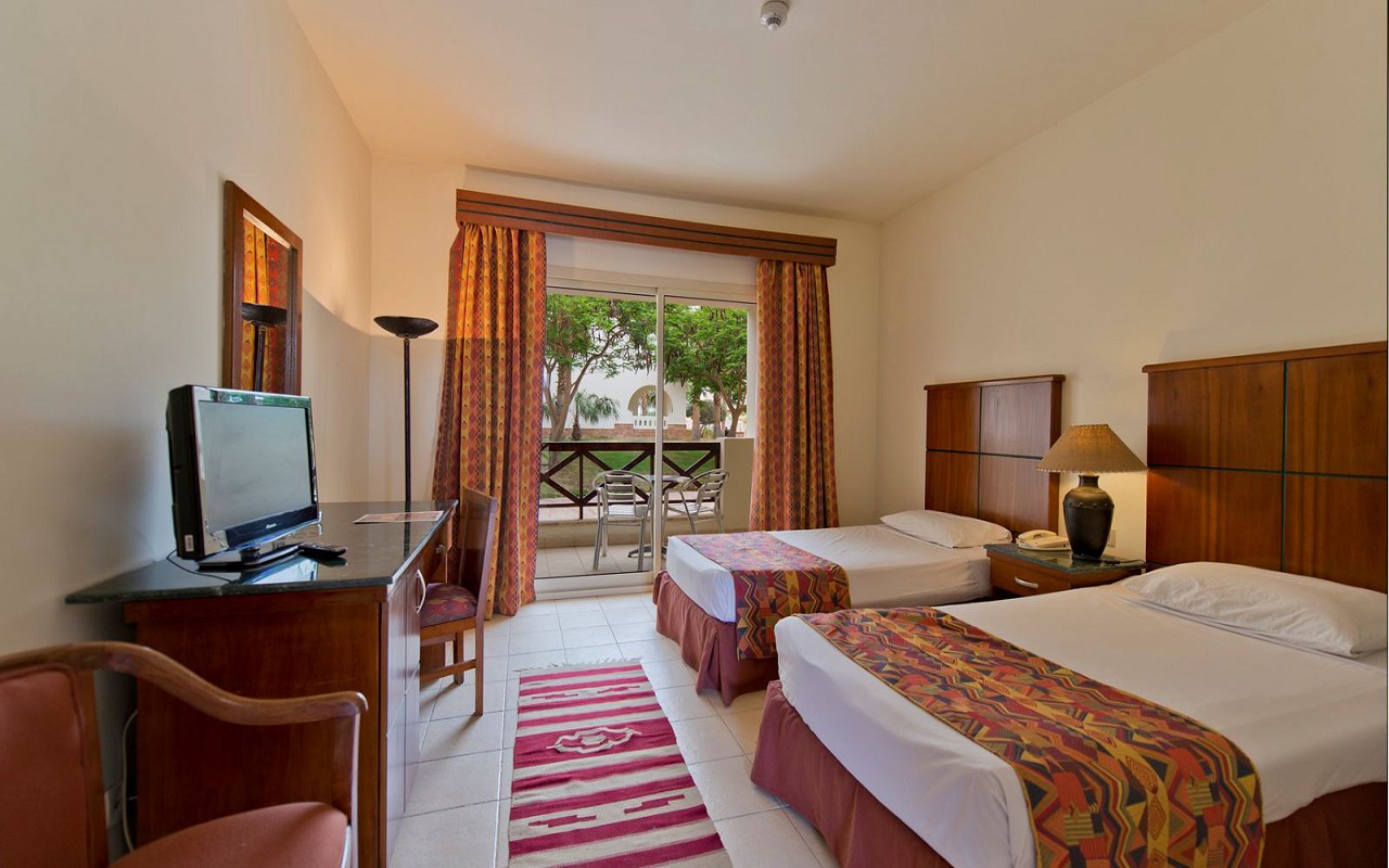 Standard Pool View Room 2