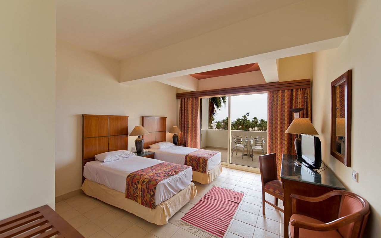 Standard Pool View Room 3