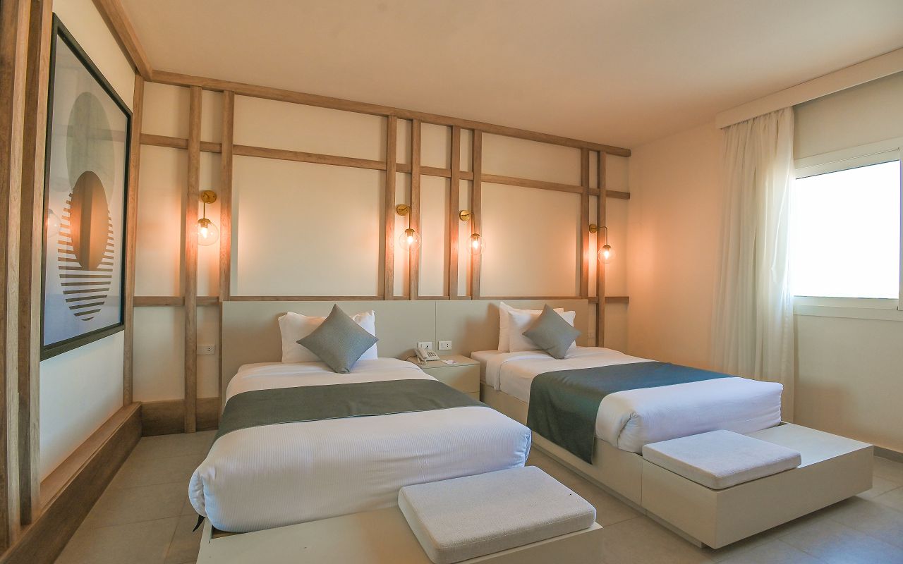 Deluxe Sea View Room 4