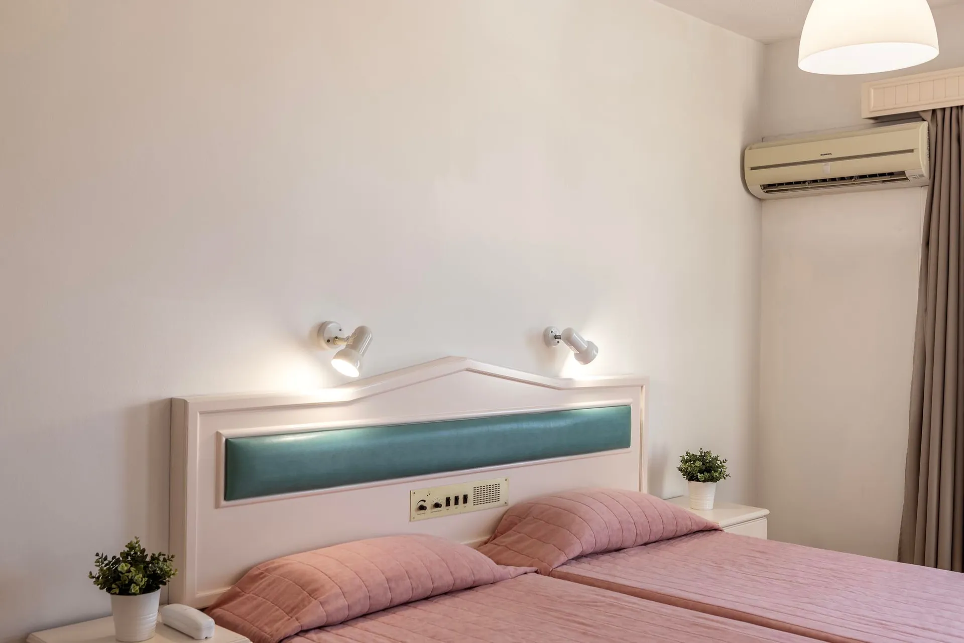 One Bedroom Apartment 1