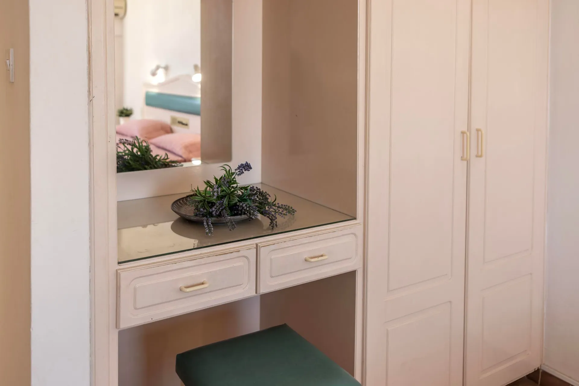 One Bedroom Apartment 3