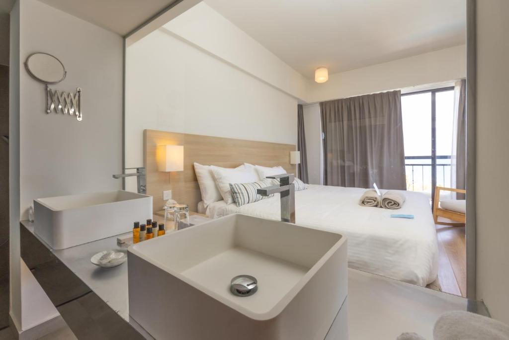 Executive Suite Sea View 2