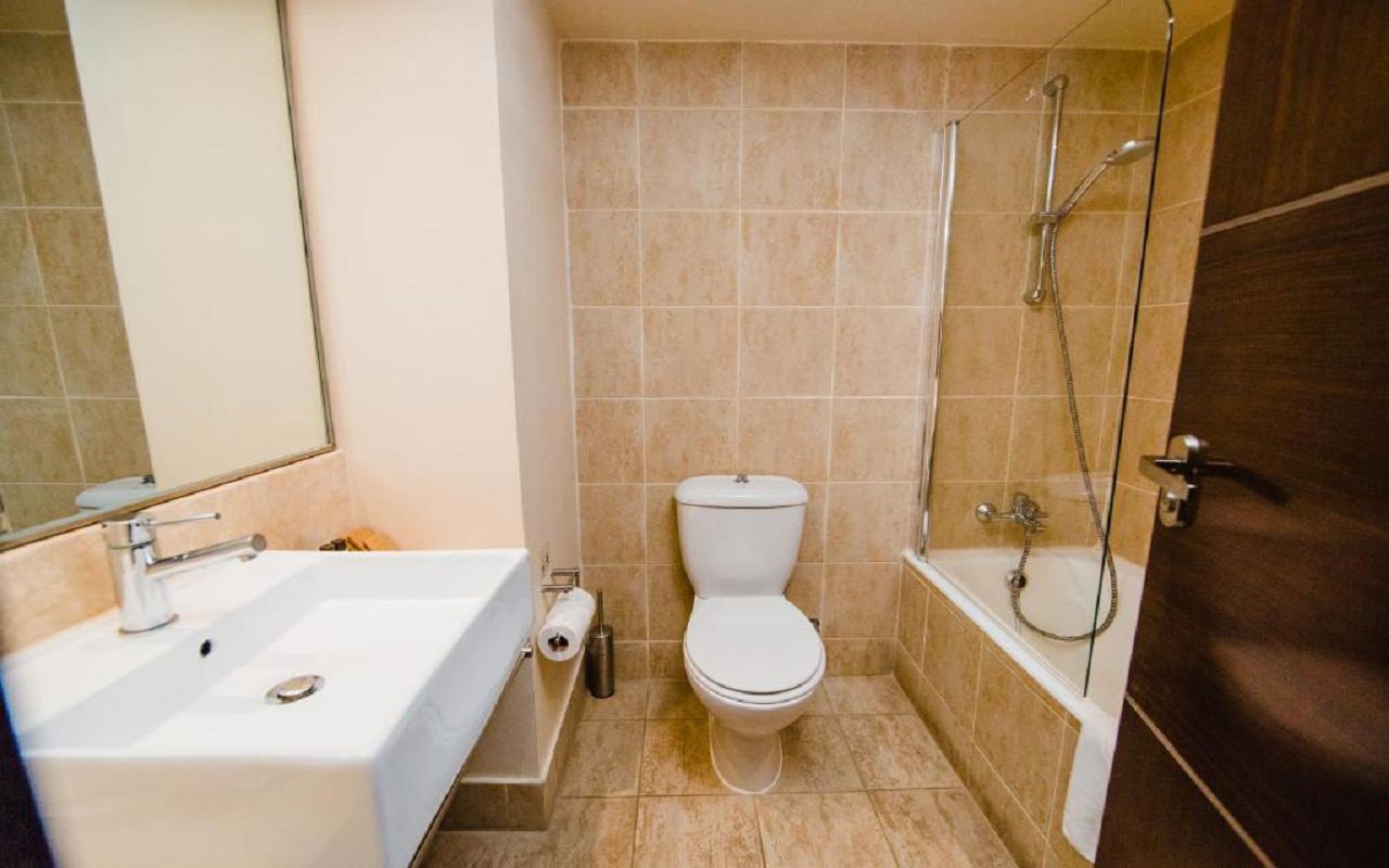 Deluxe Twin Room Inland View 3