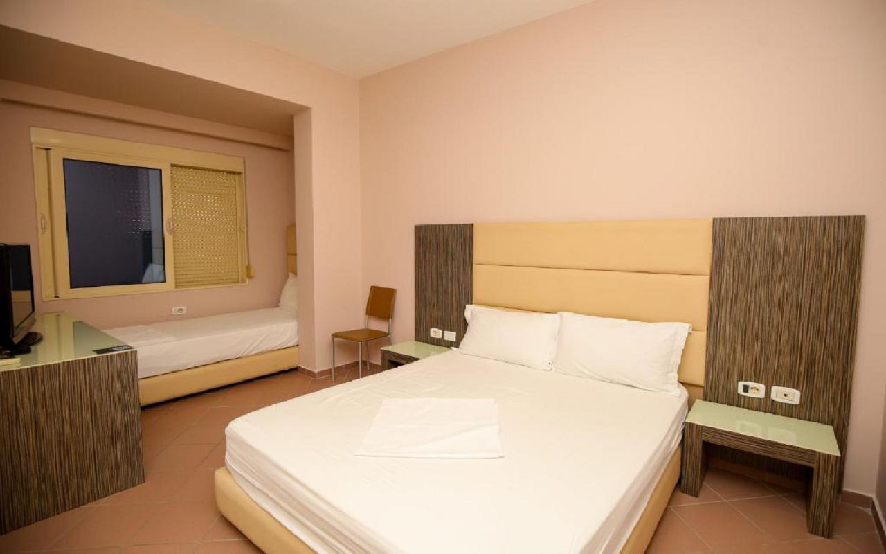 Standard Triple Room 1
