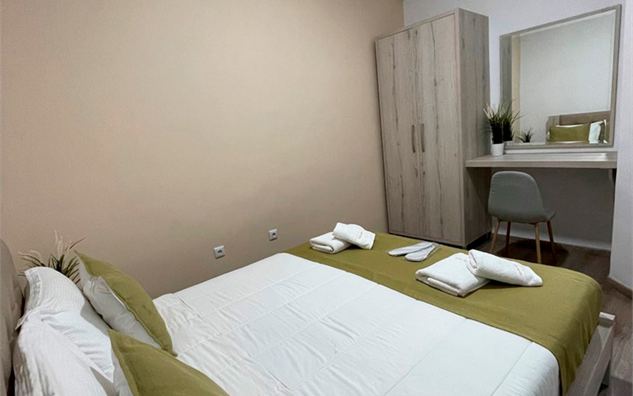 Standard Double Room no Balcony 2