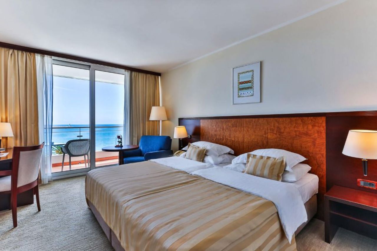 Junior Suite 1