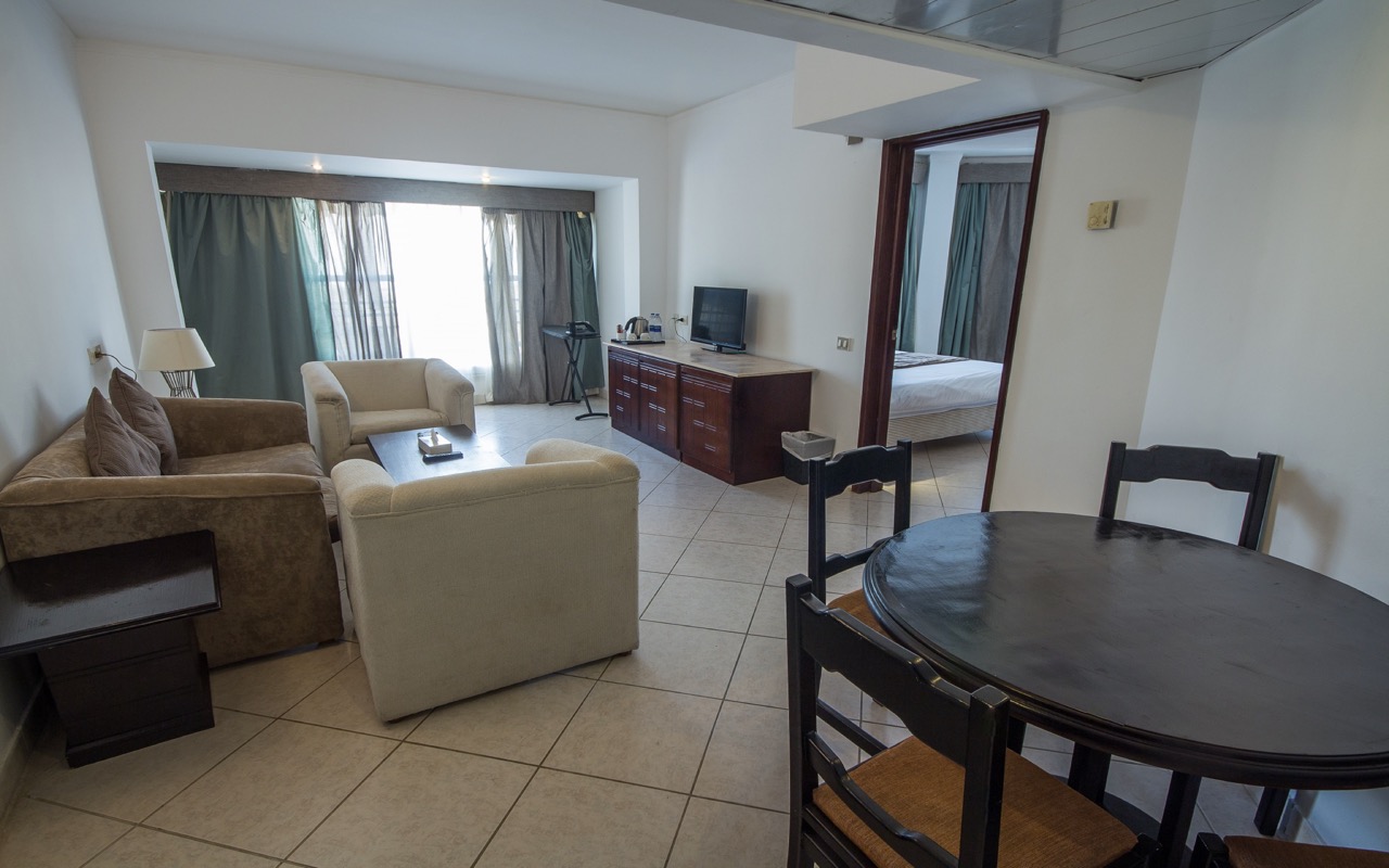 Family Room 1