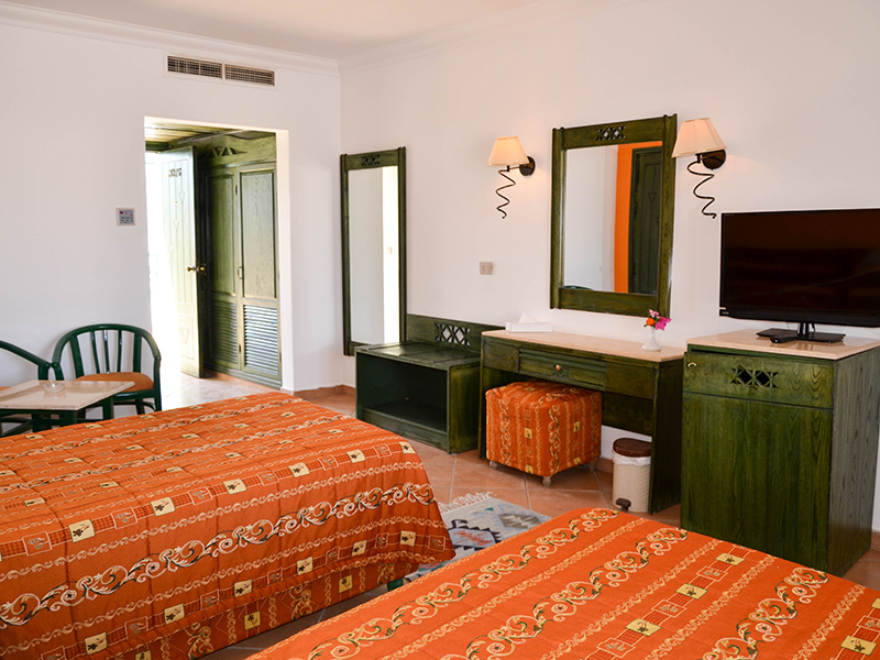 Pool View Room 4