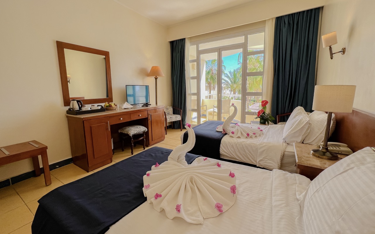 Pool View Room 4