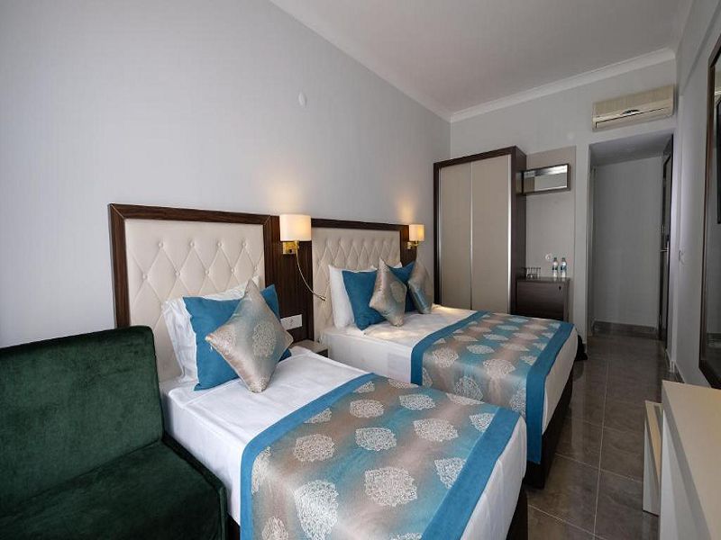 Standard Room Side Sea View 1