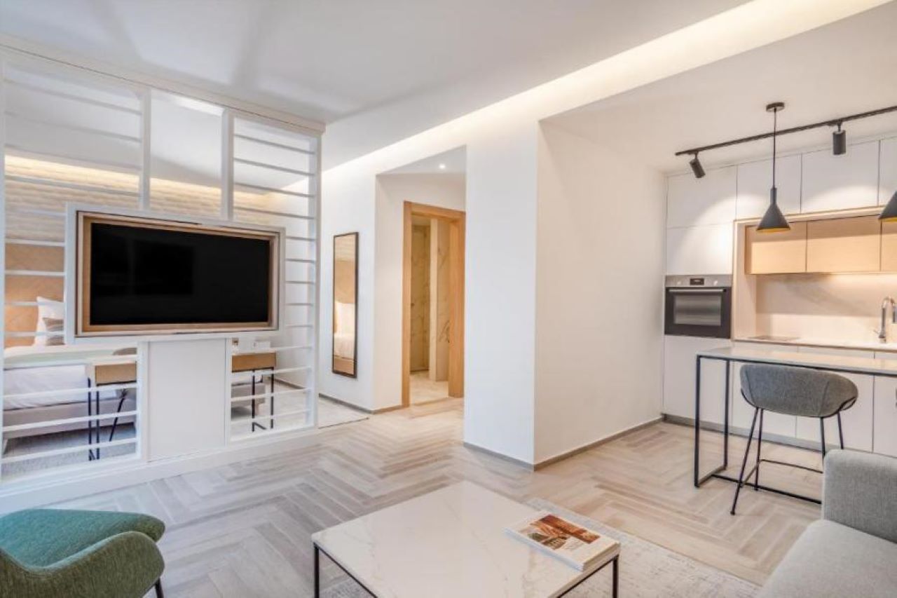 Studio With Kitchen 2