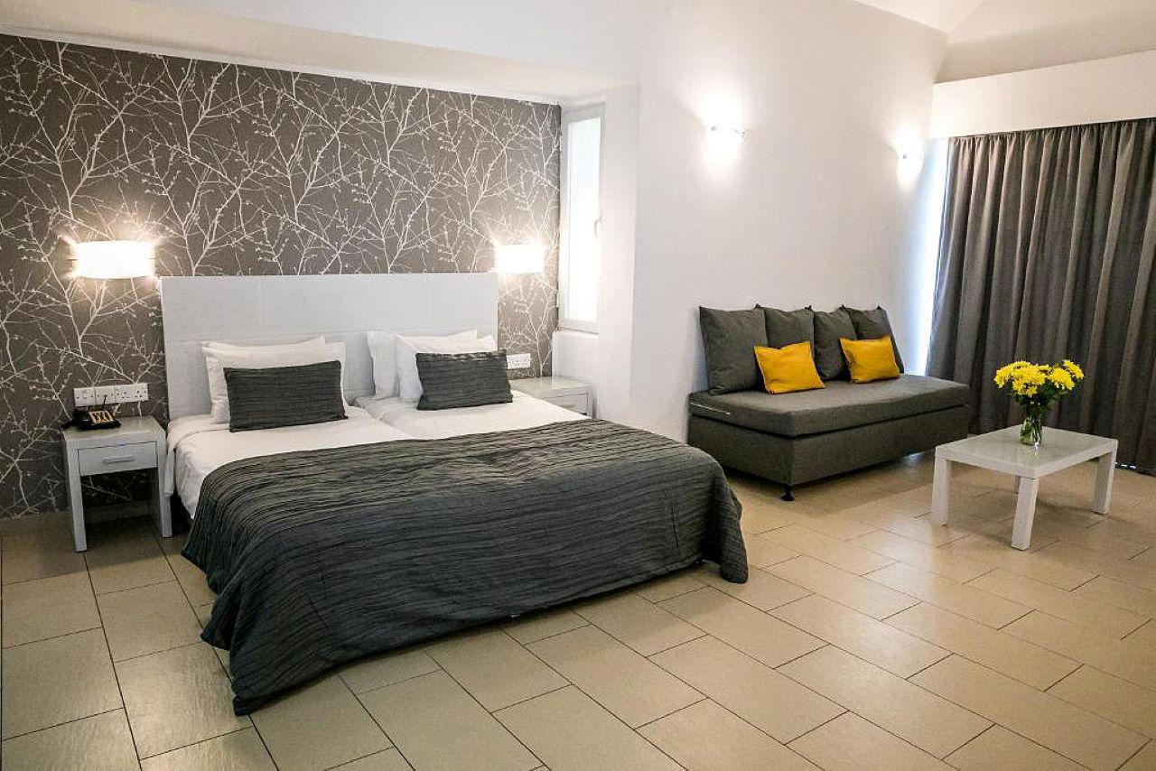 Junior Suite Inland View 1