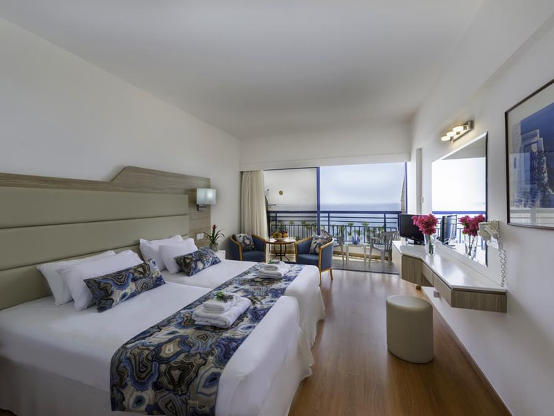 Twin Room Sea View 1