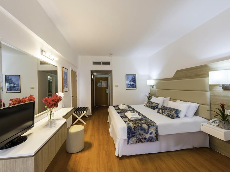 Twin Room Inland View 1