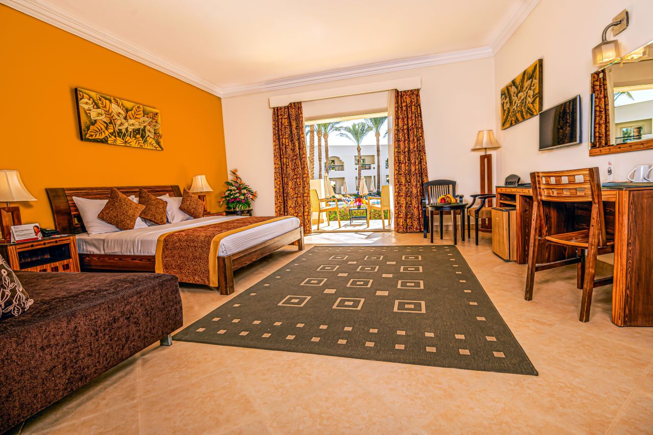 Superior Room Garden Or Pool 1