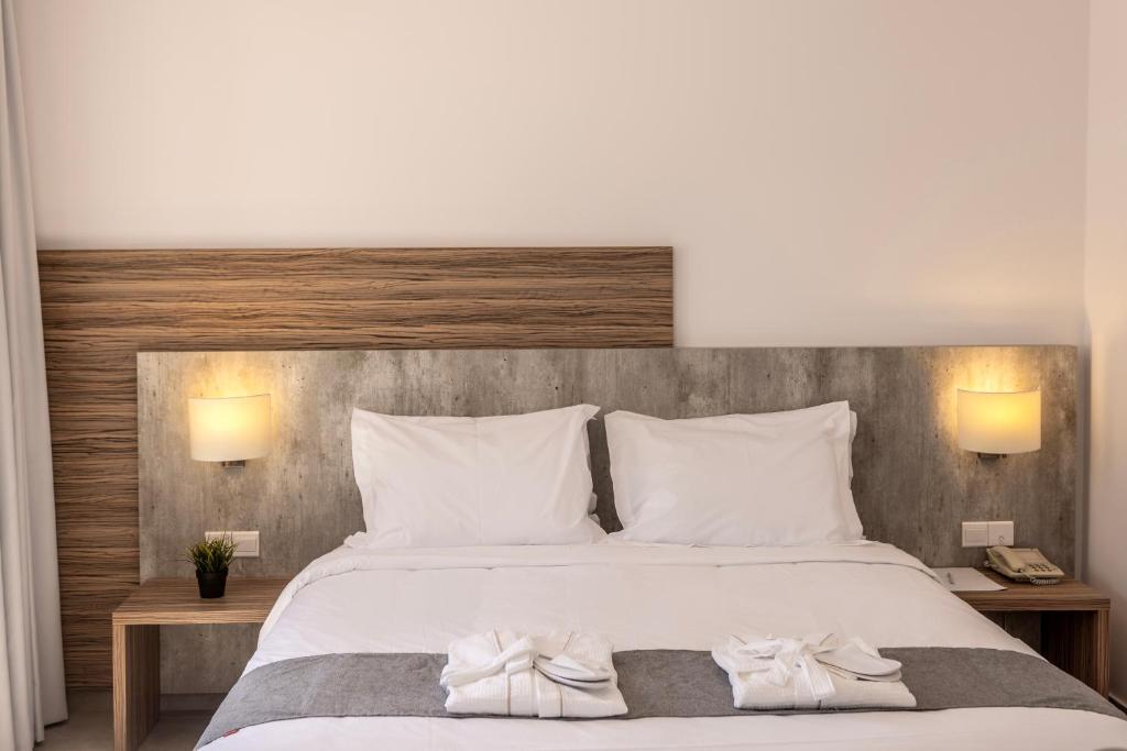 Studio Apartment Inland View 2