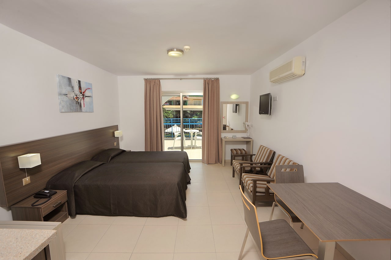 Studio Apartment Inland View 1