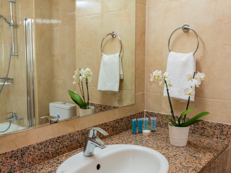 Twin Room Side Sea View 3