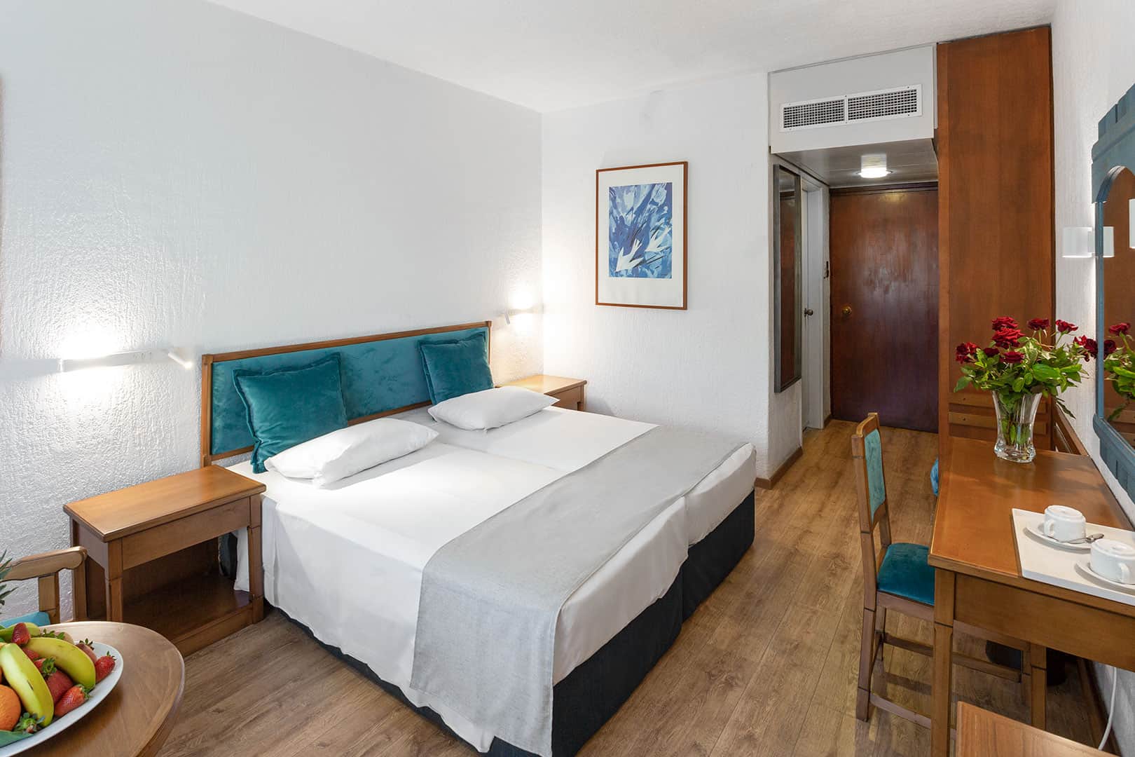 Twin Room Inland View 1