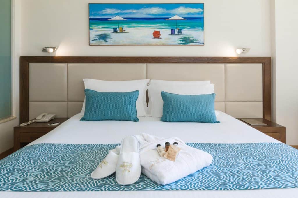 Twin Room Pool and Front Sea View 1