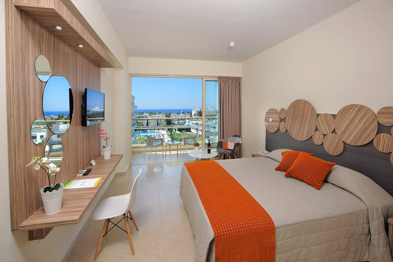 Twin Room Limited Sea View 1