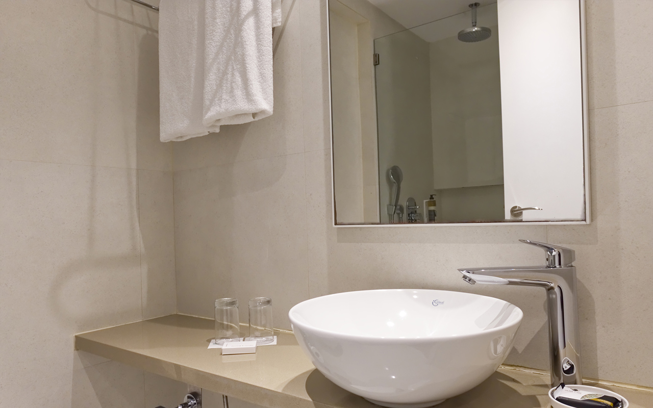 Standard Room Side Sea View (Double/Twin) 2