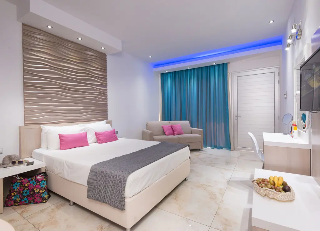 Luxury Room - Long Balcony 4