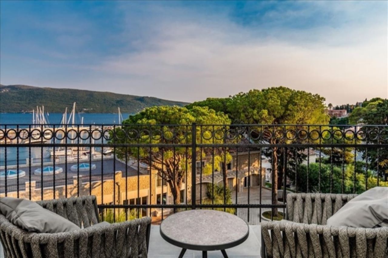 Studio Sea View With Balcony 3