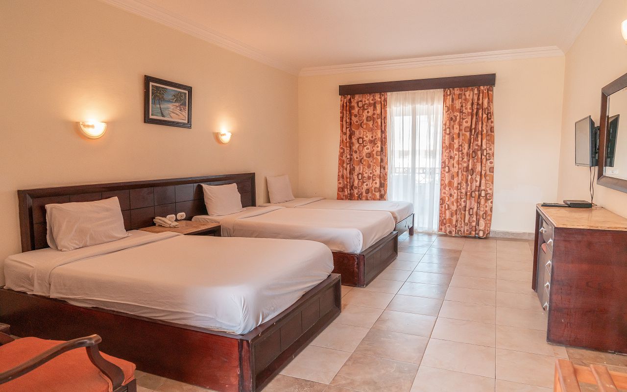 Family Pool View Room (2 Connected Rooms) 1