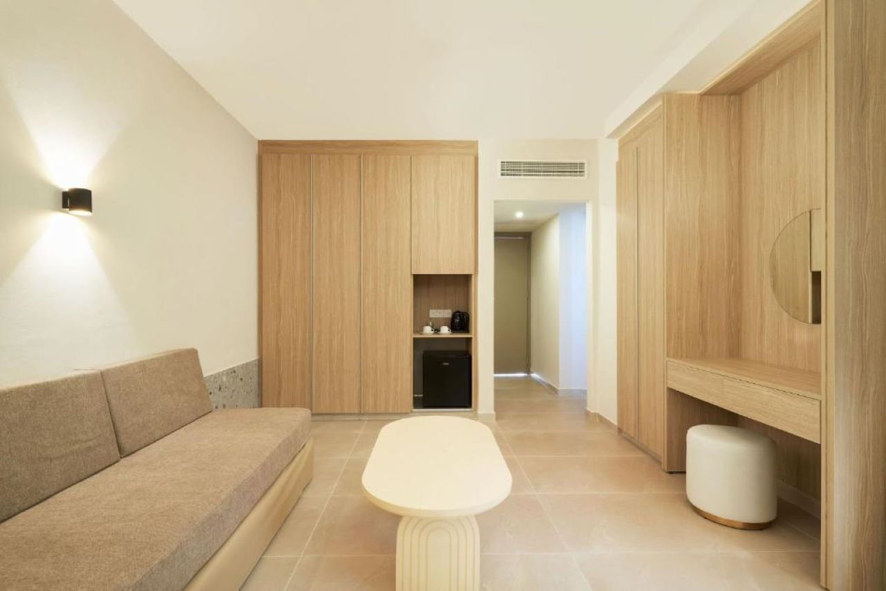 Family Suite 2